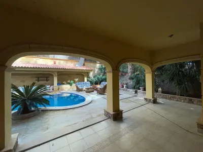Cozy Villa with Private Pool — photo 3 of 10