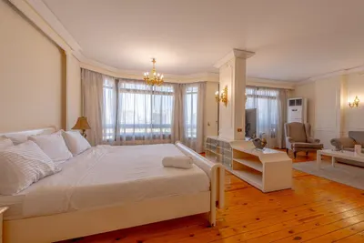 Royal Luxury Apartment — photo 10 of 10
