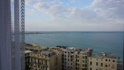 أجنحة بإطلالة على البحر في وسط البلد (B) — صورة 2 من 10