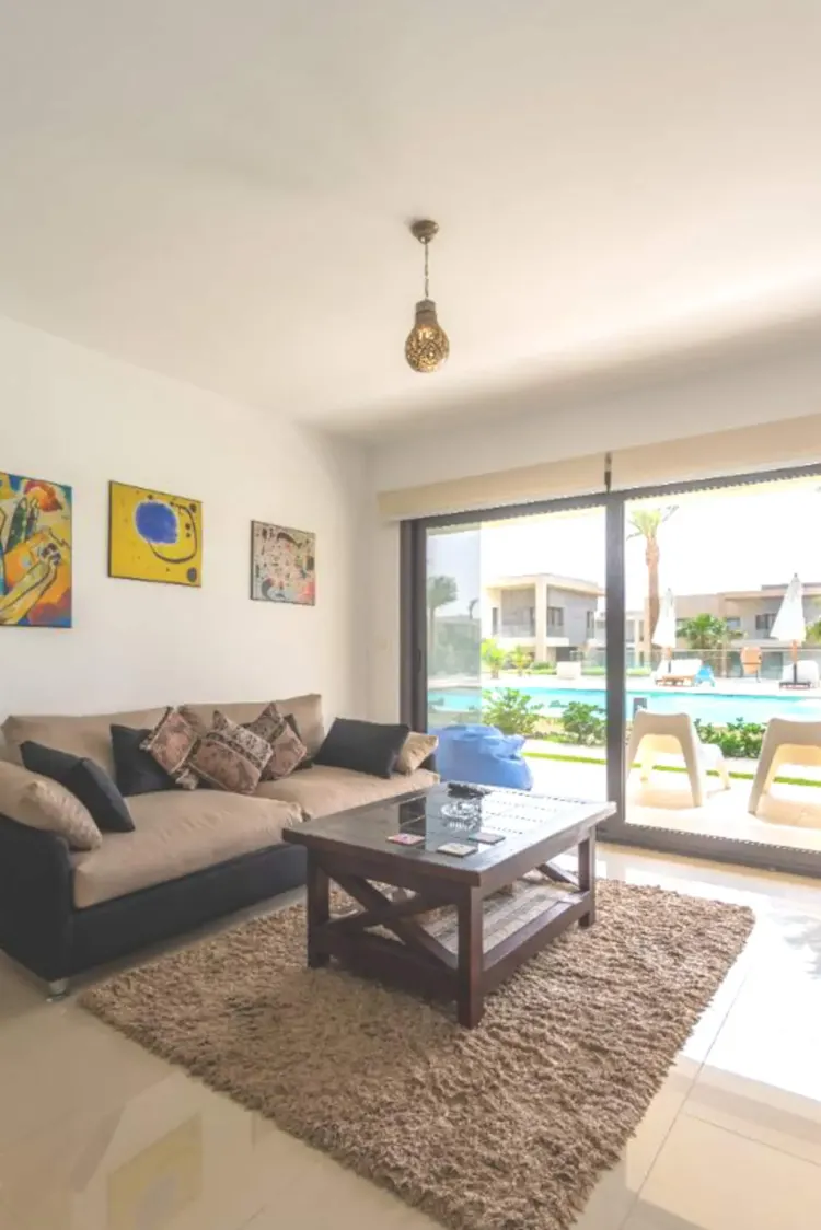 شقة فاخرة على المسبح — El Gouna