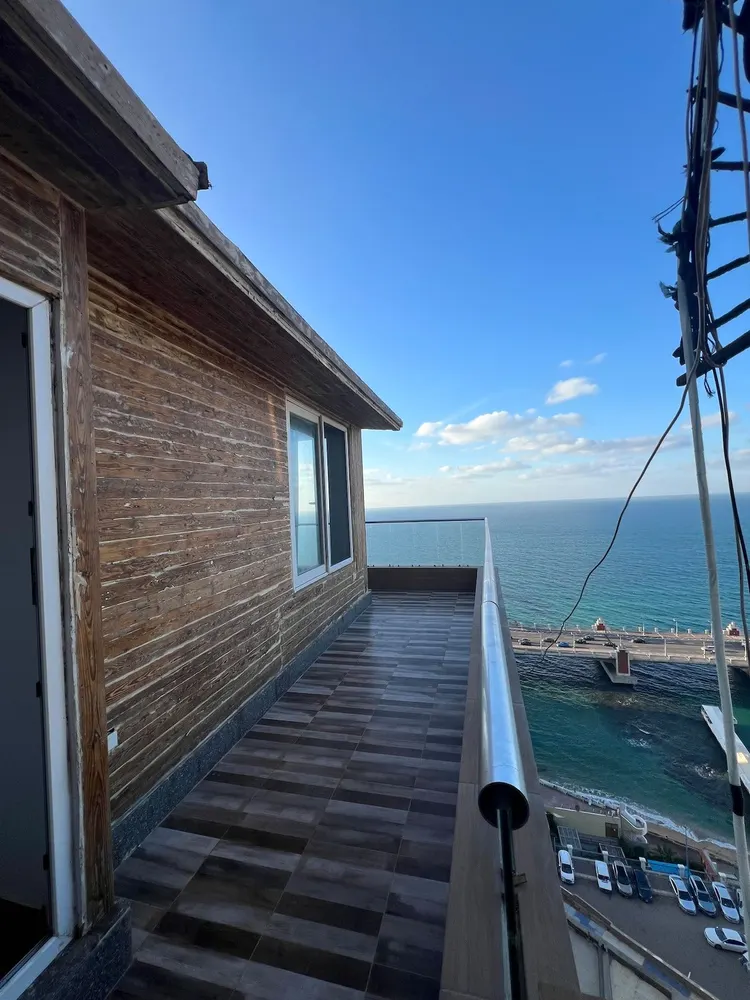 Sea View Cabin