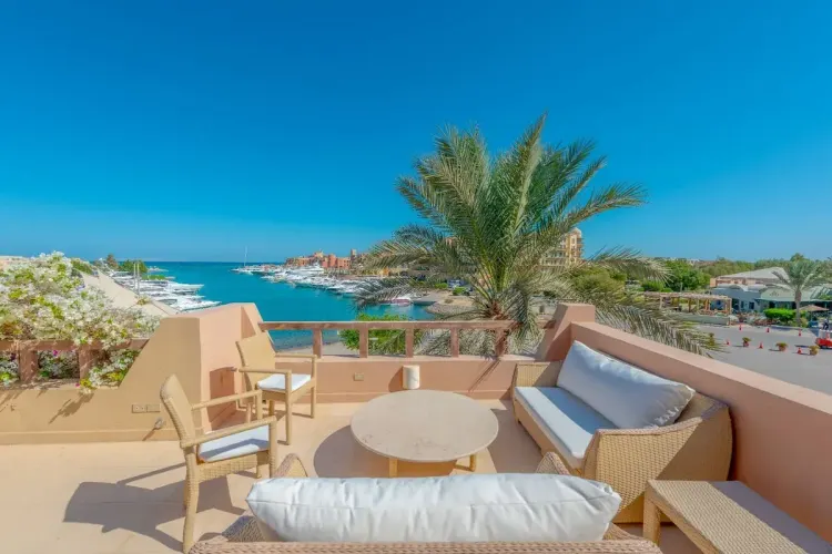 شقة فاخرة على Marina