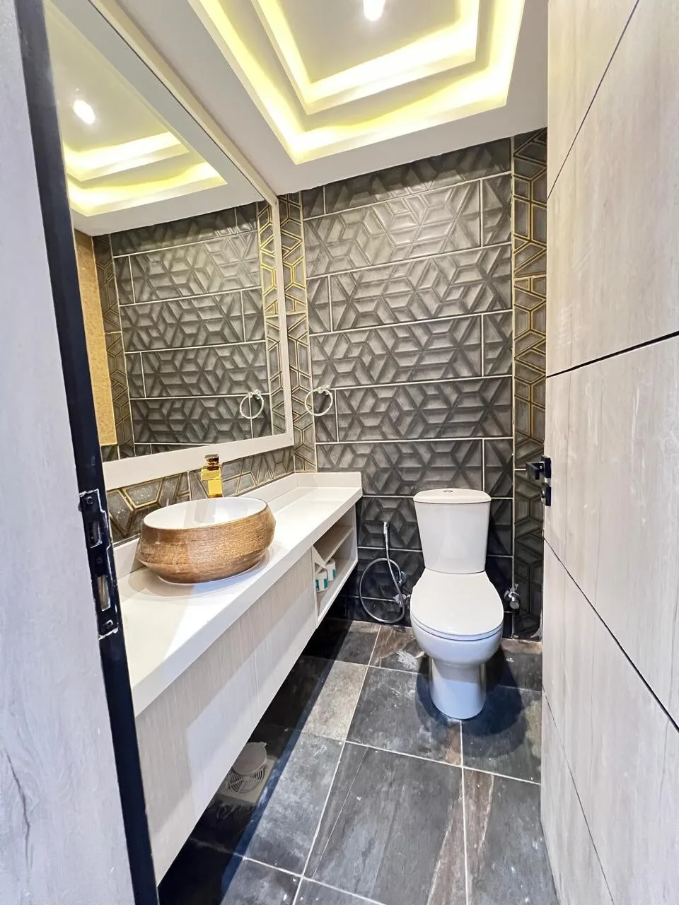 Gray Luxury Villa Adults Only — photo 10 of 10