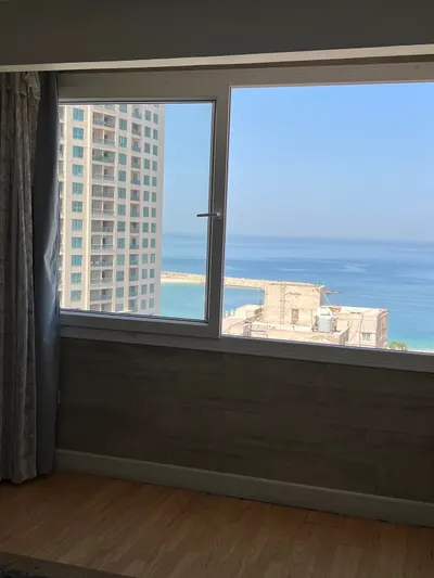 ملاذ بإطلالة على البحر — San Stefano (A) — صورة 7 من 10