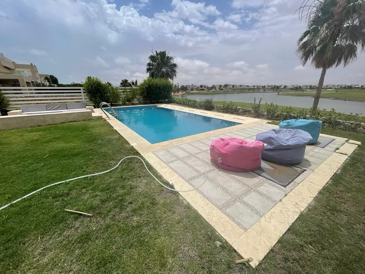 Golf & Lake View Chalet with Private Pool — Hacienda Bay