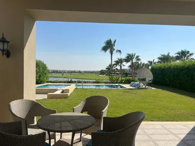 شاليه بإطلالة على الجولف والبحيرة مع مسبح خاص — Hacienda Bay — صورة 9 من 10