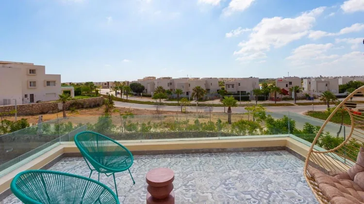 شاليه بالطابق العلوي مع تراس بنتهاوس — Hacienda Bay 4