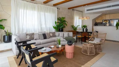 شاليه بالطابق العلوي مع تراس بنتهاوس — Hacienda Bay — صورة 9 من 10
