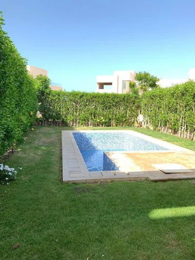 Five-Bedroom Townhouse with Private Pool — Hacienda Bay — photo 5 of 10