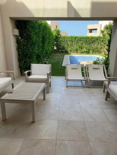 Five-Bedroom Townhouse with Private Pool — Hacienda Bay — photo 7 of 10