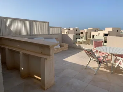 Five-Bedroom Townhouse with Private Pool — Hacienda Bay — photo 8 of 10